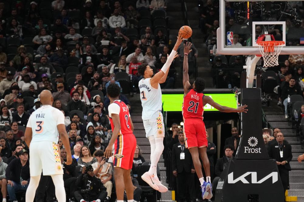 锋线与中场 锋线与中场